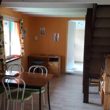 Meuble De Tourisme *